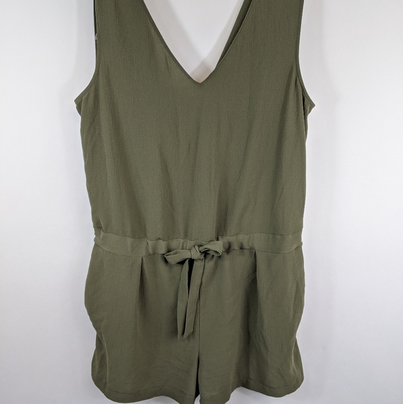 Zara Basic olive green romper - Picture 2 of 4